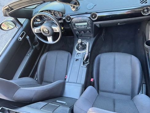 Used 2007 MAZDA MX-5 Miata Touring w/ Suspension Pkg RWD image 24