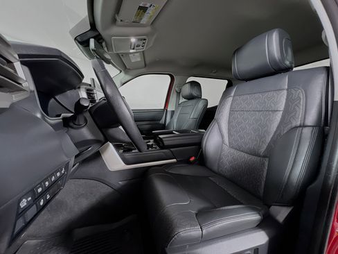 Used 2024 Toyota Tundra Limited image 11