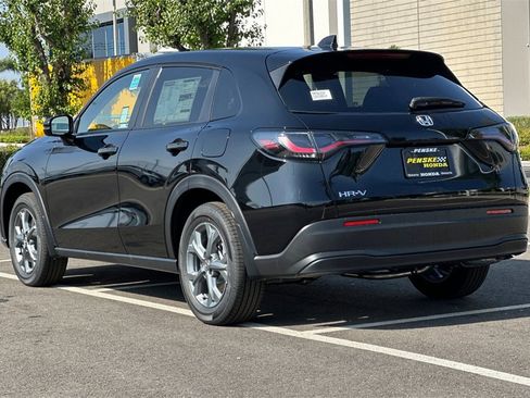 New 2026 Honda HR-V LX image 6