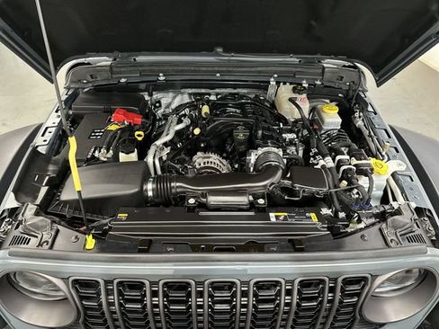Used 2024 Jeep Wrangler Unlimited Rubicon AWD/4WD image 20