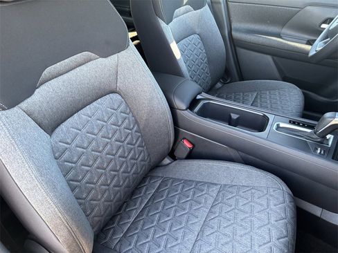 New 2026 Nissan Kicks SV w/ SV Premium Package image 8