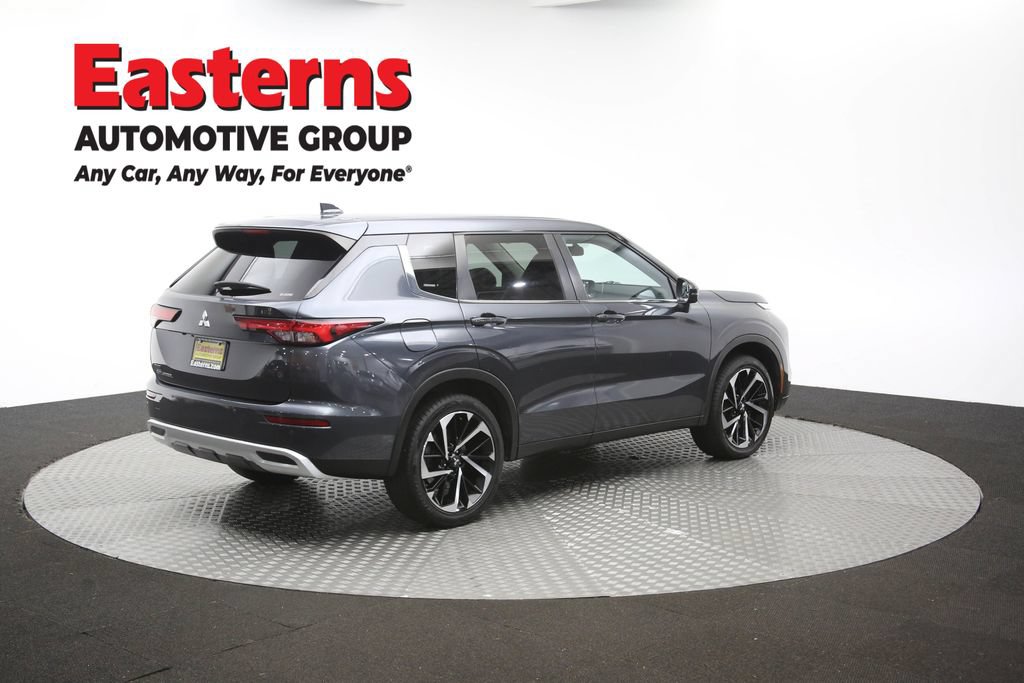 Used 2024 Mitsubishi Outlander SE AWD/4WD image 44