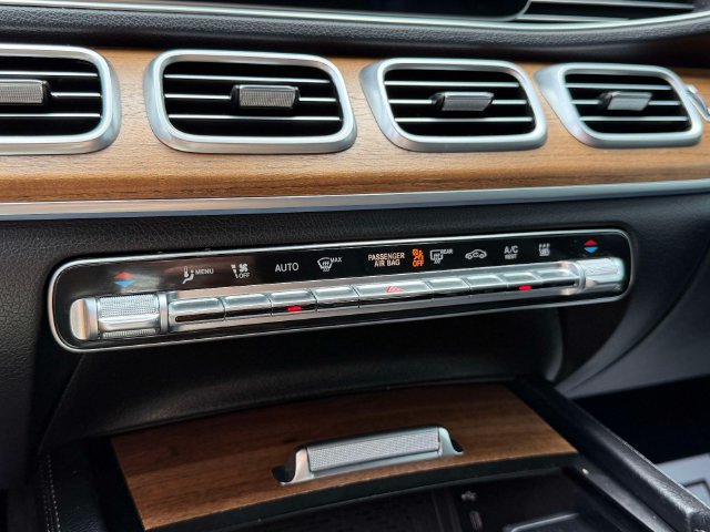 Certified 2025 Mercedes-Benz GLE 450e 4MATIC image 26