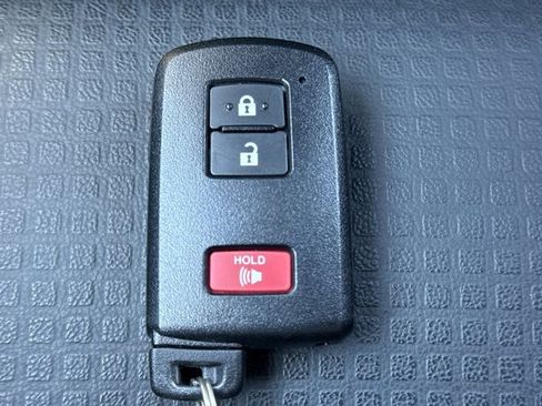 Used 2023 Toyota Tacoma Limited image 24