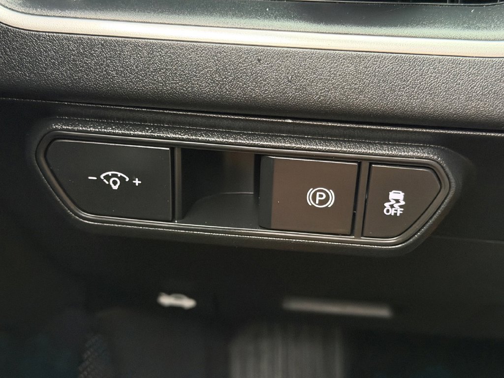 Used 2025 Kia K4 FWD image 33