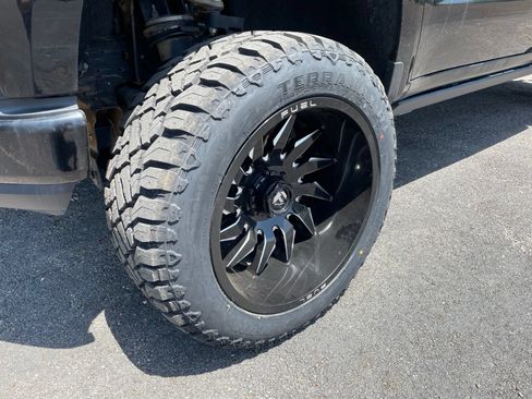 Used 2020 Chevrolet Silverado 1500 RST AWD/4WD image 11