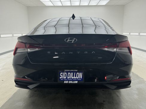 Used 2023 Hyundai Elantra SEL w/ Convenience Package image 5