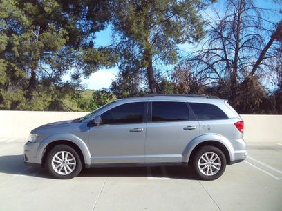 Used 2016 Dodge Journey SXT w/ Comfort/Convenience Group
