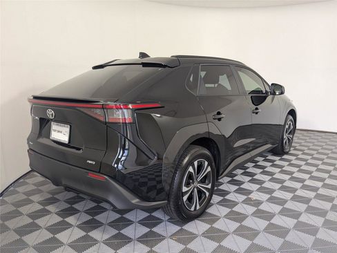 Used 2024 Toyota bZ4X XLE image 22