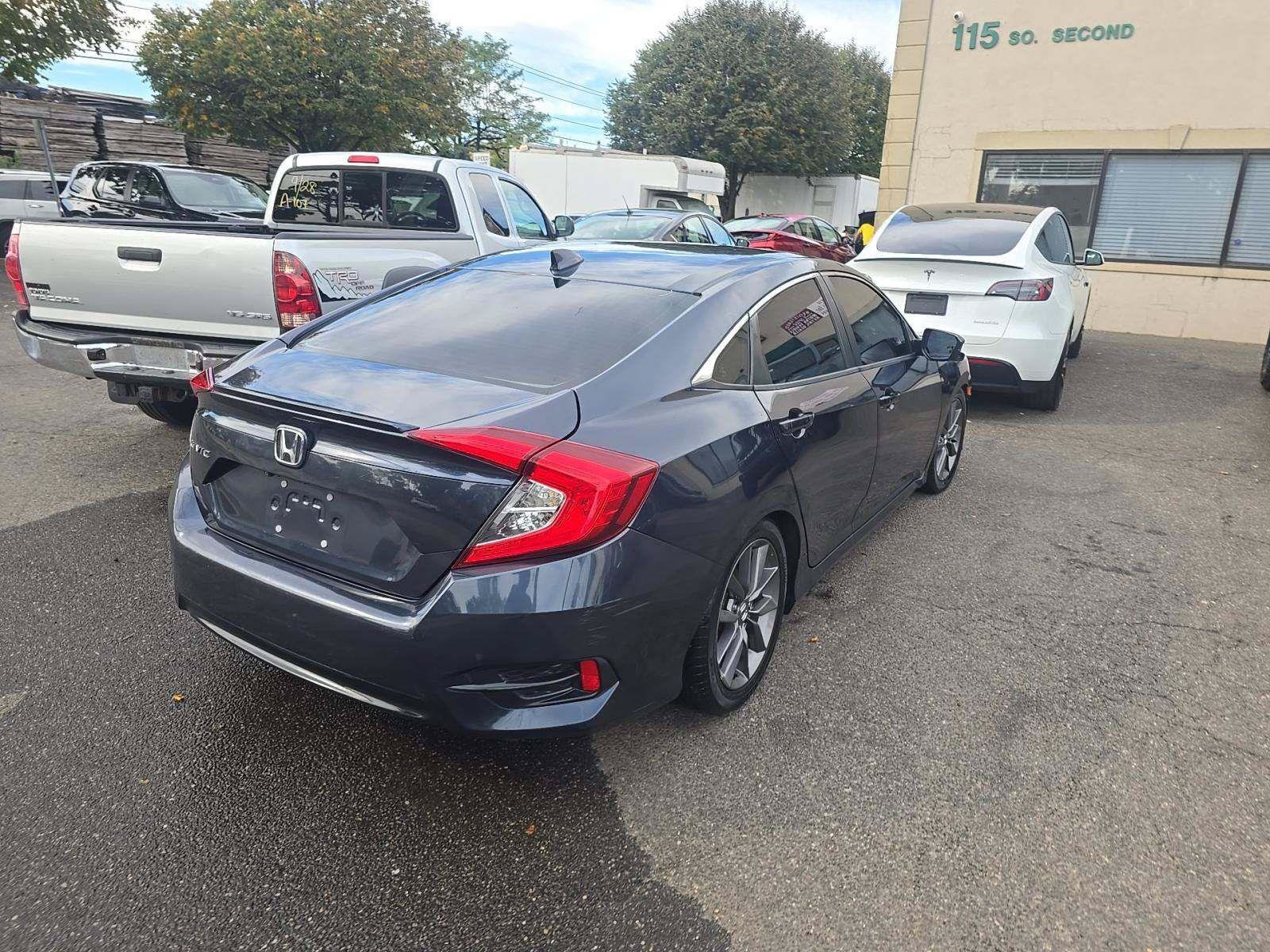 Used 2020 Honda Civic EX image 3
