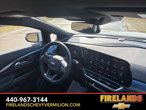 Certified 2024 Chevrolet Equinox EV LT image 35