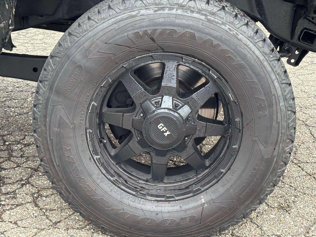 Used 2017 Ford F350 XLT w/ Snow Plow Prep Package AWD/4WD image 21