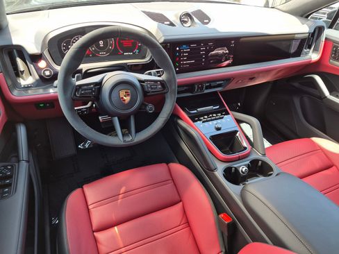 New 2026 Porsche Cayenne GTS AWD/4WD image 6