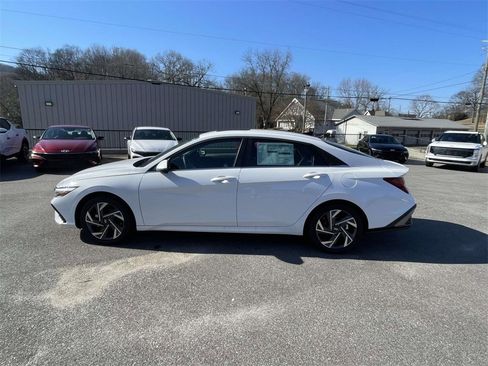 New 2026 Hyundai Elantra Limited image 2