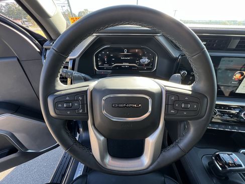 Used 2024 GMC Sierra 1500 Denali w/ Denali Reserve Package image 32