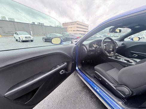 Used 2021 Dodge Challenger R/T Scat Pack w/ Dynamics Package image 10