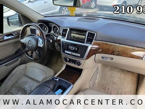 Used 2014 Mercedes-Benz GL 450 4MATIC w/ Lighting Package image 16