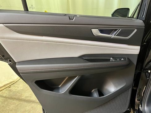 New 2026 Volkswagen Atlas Peak Edition AWD/4WD image 21