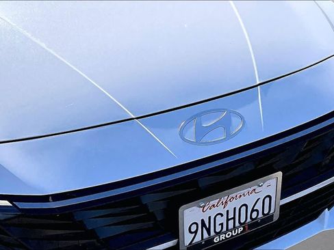 Used 2024 Hyundai Elantra Limited FWD image 29