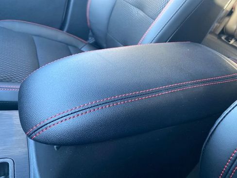 New 2025 Ford Escape ST-Line Elite w/ Equipment Group 501A image 31