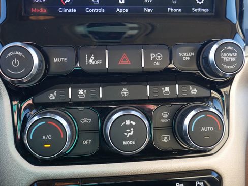 Used 2020 RAM 1500 Laramie image 21