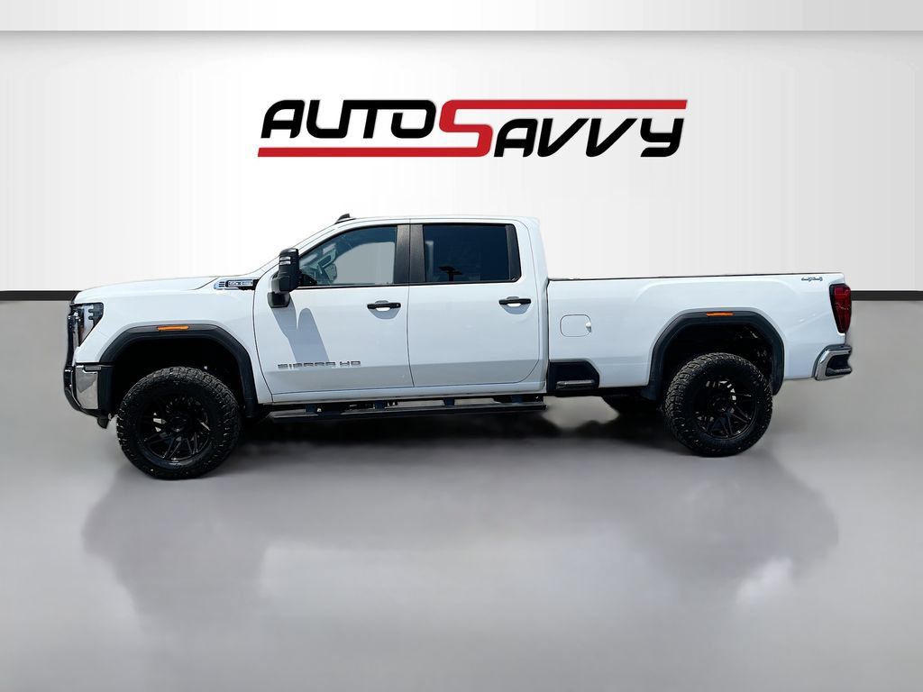 Used 2025 GMC Sierra 2500 Pro w/ 1SA Pro Safety Plus Package AWD/4WD image 4