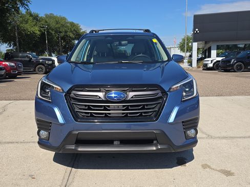 Used 2022 Subaru Forester Limited AWD/4WD image 3