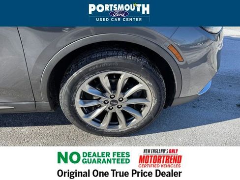 Used 2021 Lincoln Corsair AWD w/ Premium Package image 27