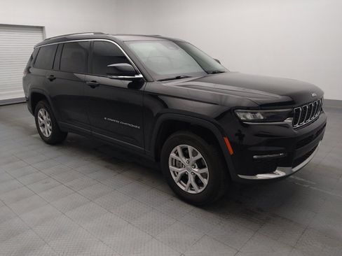 Used 2022 Jeep Grand Cherokee L Limited RWD image 11