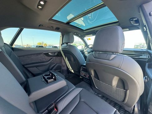 Used 2025 Audi Q8 Premium Plus image 26