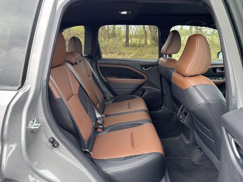 Used 2026 Subaru Forester Touring image 23