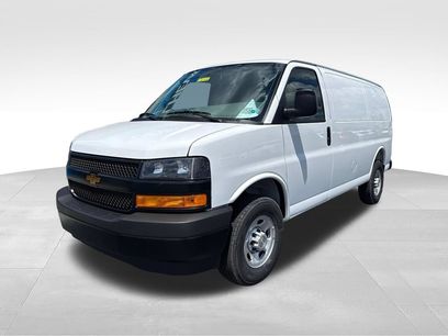 New 2026 Chevrolet Express 3500 w/ Driver Convenience Package