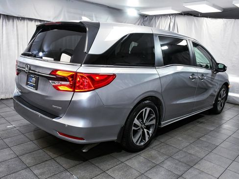 Used 2023 Honda Odyssey Touring image 6