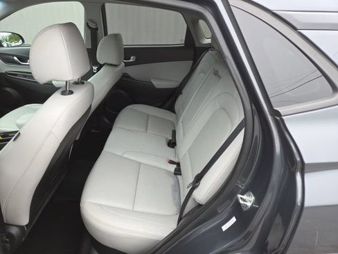 Used 2022 Hyundai Kona Limited FWD image 26
