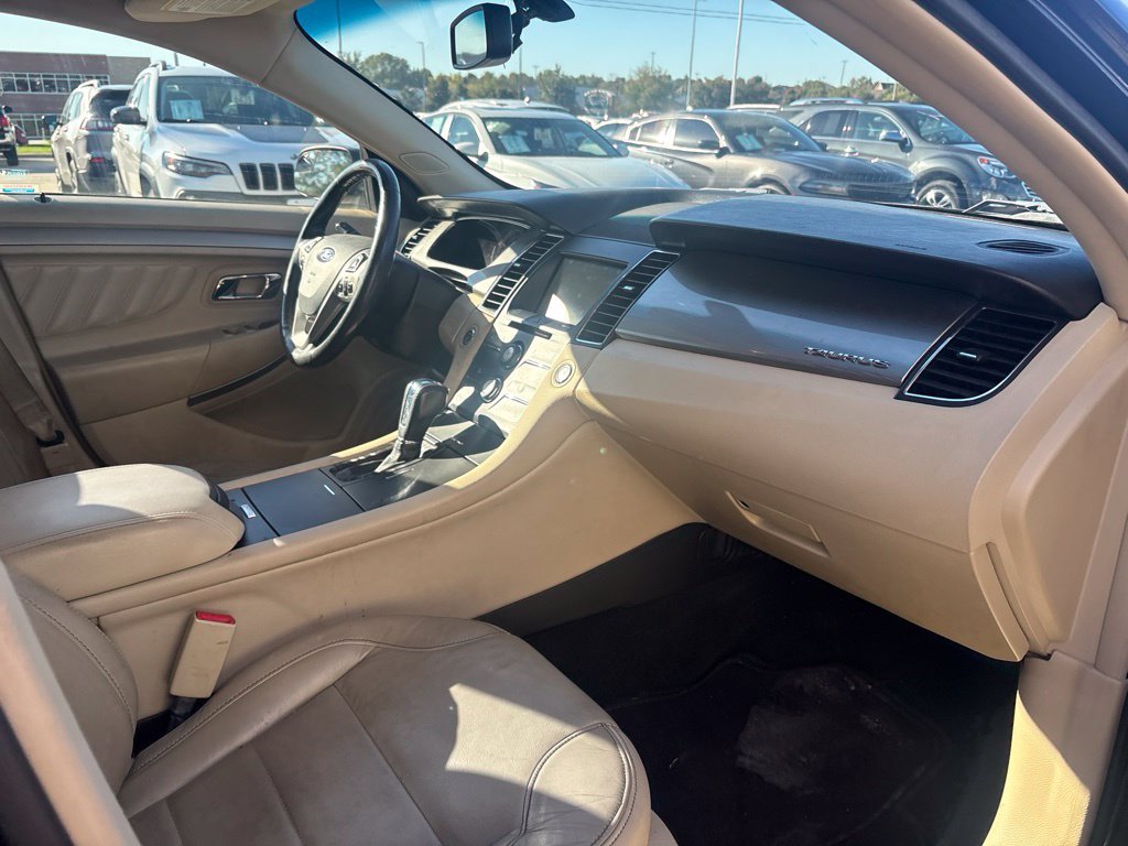 Used 2016 Ford Taurus SEL w/ Equipment Group 201A FWD image 24