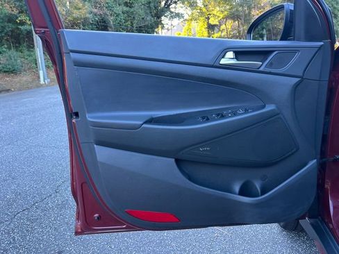 Used 2019 Hyundai Tucson Night image 10