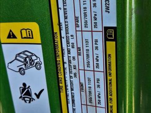 Used 2018 Jeep Wrangler Unlimited Sahara image 14