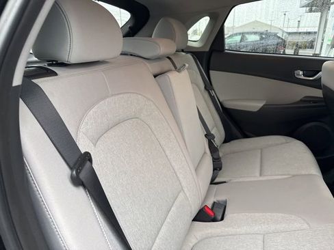 Used 2023 Hyundai Kona SE w/ Cargo Package image 13