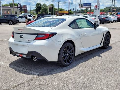 New 2025 Toyota GR86 Premium RWD image 7