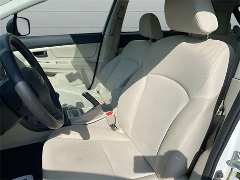 Used 2012 Subaru Impreza 2.0i image 8