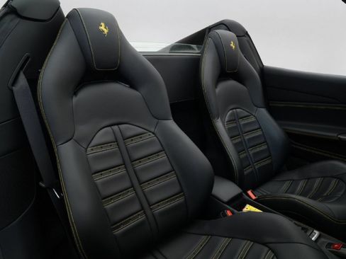 Used 2018 Ferrari 488 Spider RWD image 22