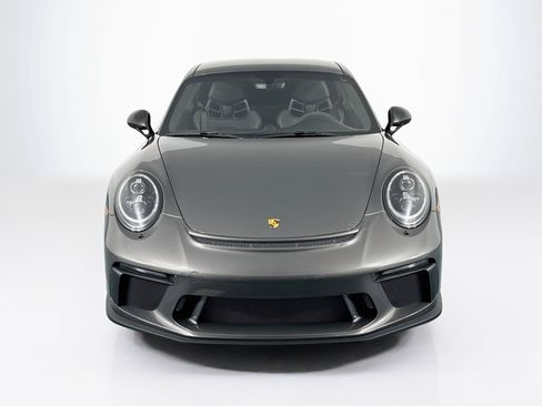 Used 2019 Porsche 911 GT3 RWD image 2