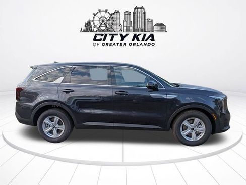 New 2026 Kia Sorento LX FWD image 7