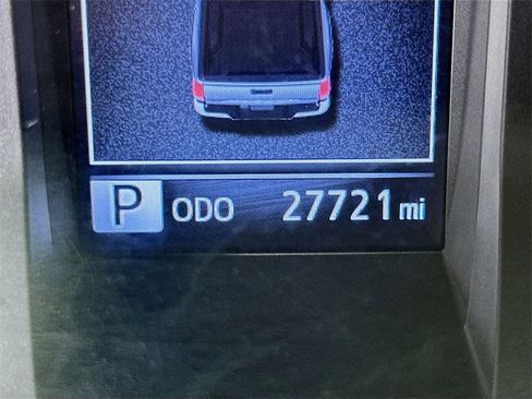 Used 2019 Toyota Tacoma SR w/ SR Convenience Package image 29