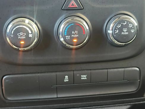 Used 2016 RAM 1500 Tradesman w/ Popular Equipment Group AWD/4WD image 10