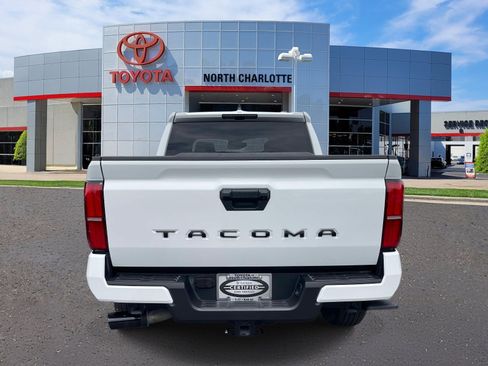 Used 2024 Toyota Tacoma TRD Sport RWD image 5