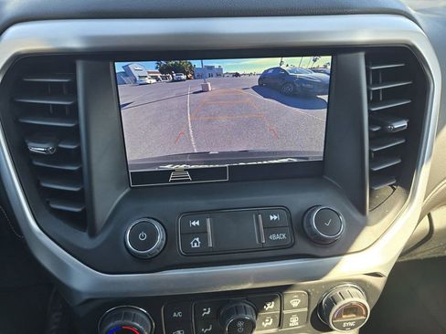 Used 2023 GMC Acadia SLE w/ Driver Convenience Package image 23