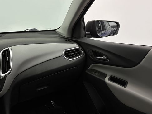 Used 2022 Chevrolet Equinox LS image 29