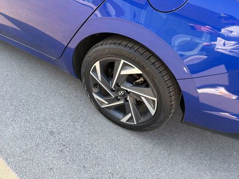 Used 2024 Hyundai Elantra Limited image 22