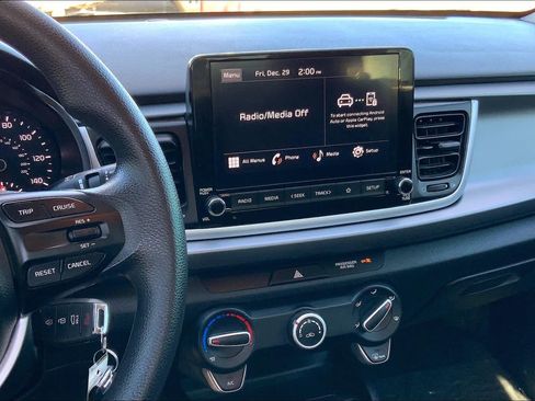 Used 2022 Kia Rio S FWD image 7